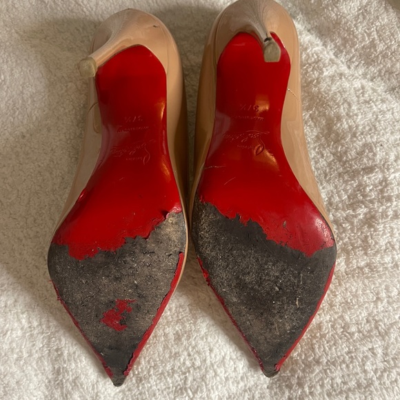 Nude Louboutin So Kate Pumps (120mm) - Picture 6 of 6